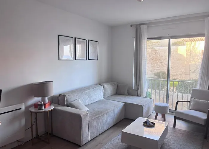 La Parenthese Mezoise - Port Et A Pied Apartment Meze